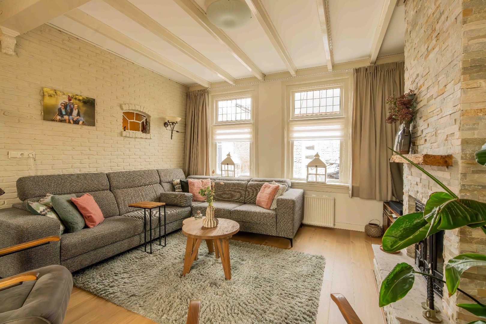 Photo 15 of Emmastraat 48