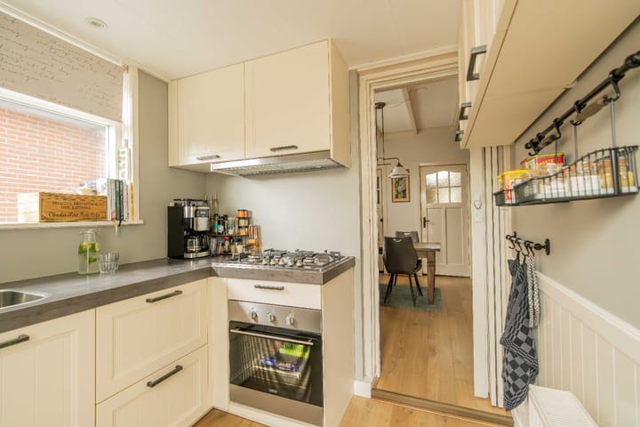 Foto 17 van Emmastraat 48