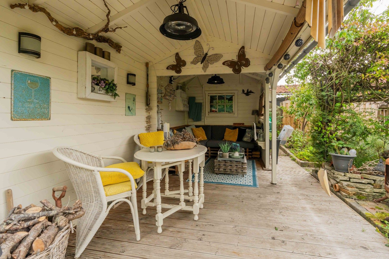 Photo 36 of Emmastraat 48