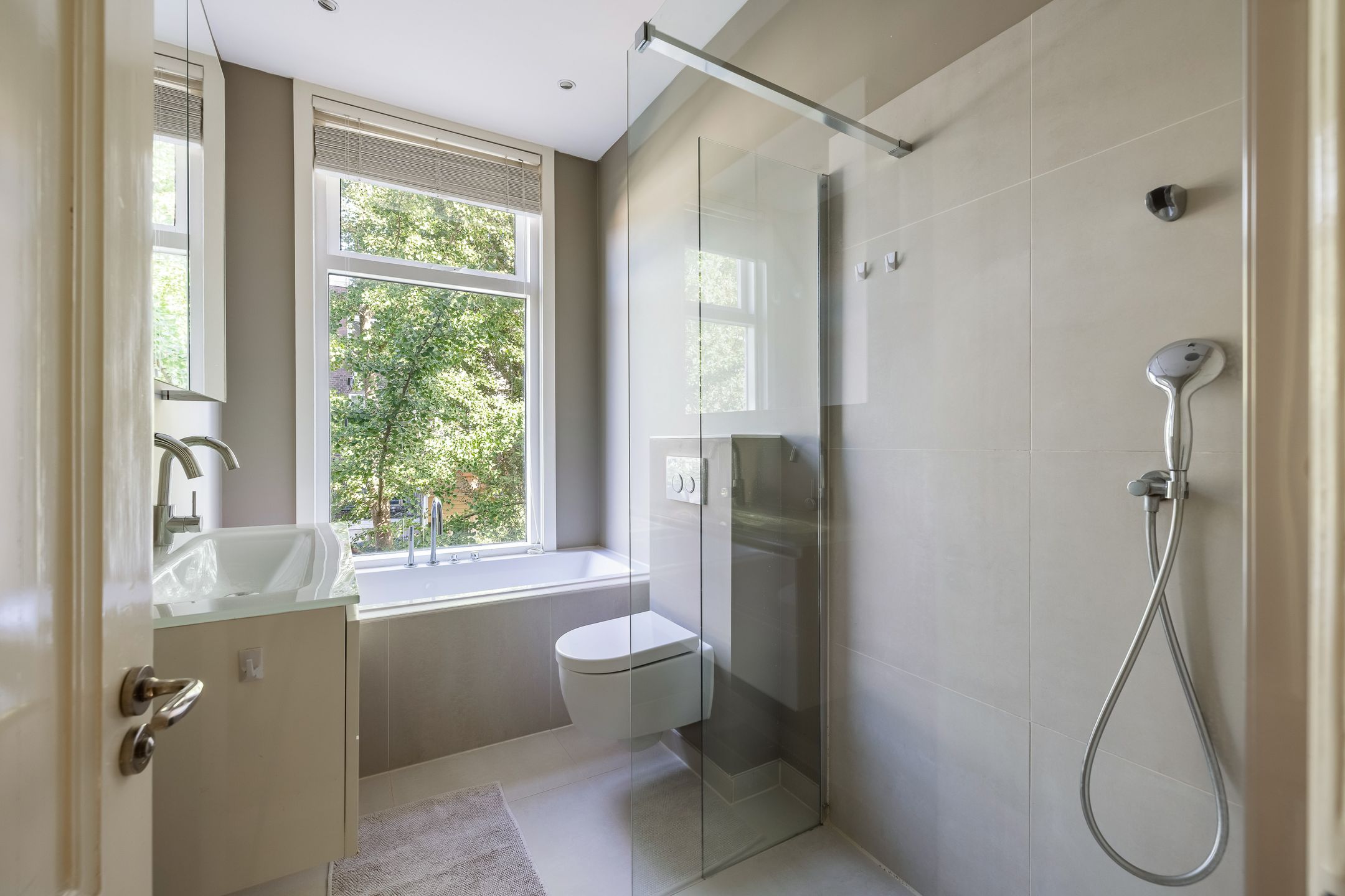 Foto 24 van Croeselaan 230