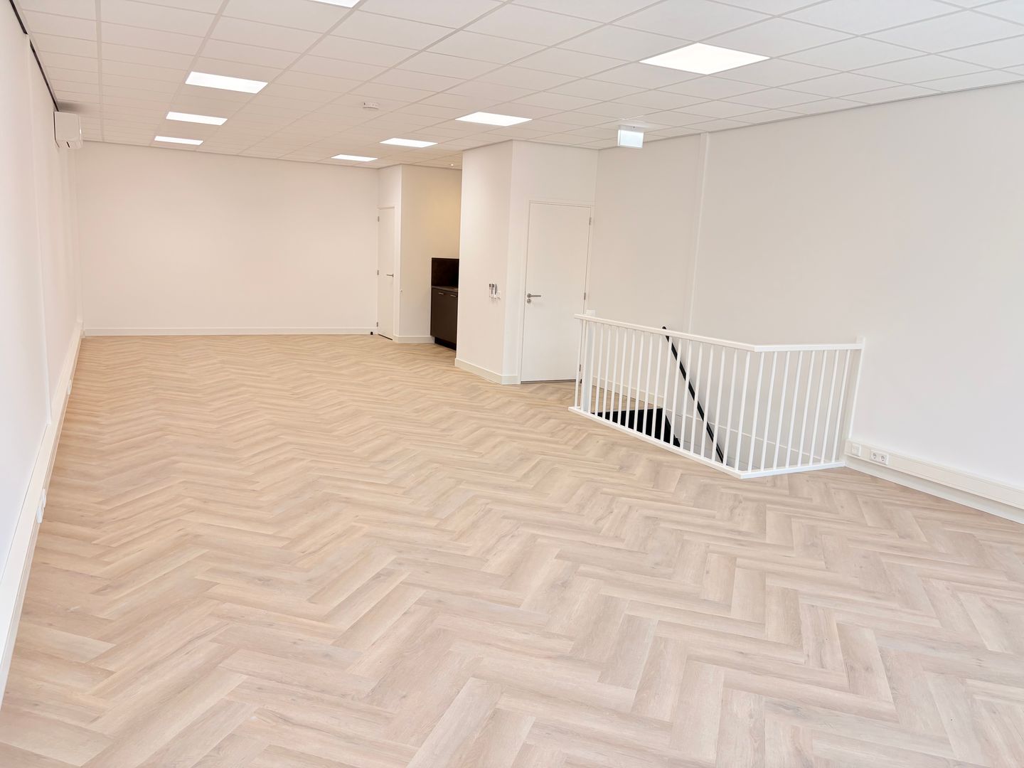 Bekijk foto 3 van Dijnselburgerlaan 3-A2