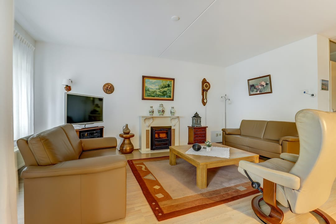 Foto 11 van Meester Linssenhof 45