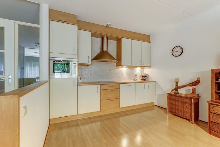 Foto 13 van Meester Linssenhof 45