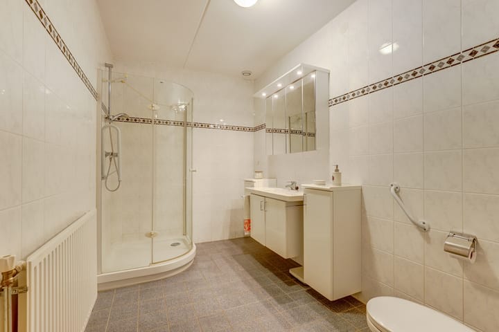 Foto 28 van Meester Linssenhof 45