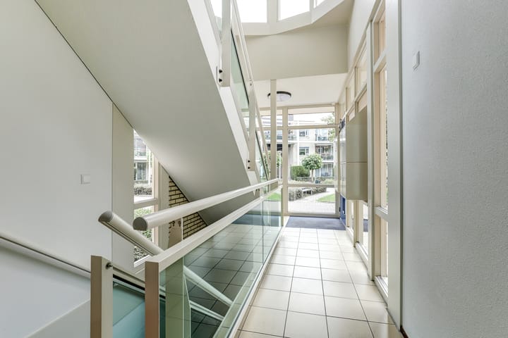 Foto 34 van Meester Linssenhof 45