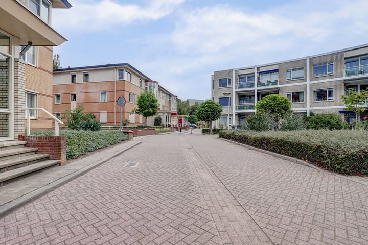 Foto 43 van Meester Linssenhof 45