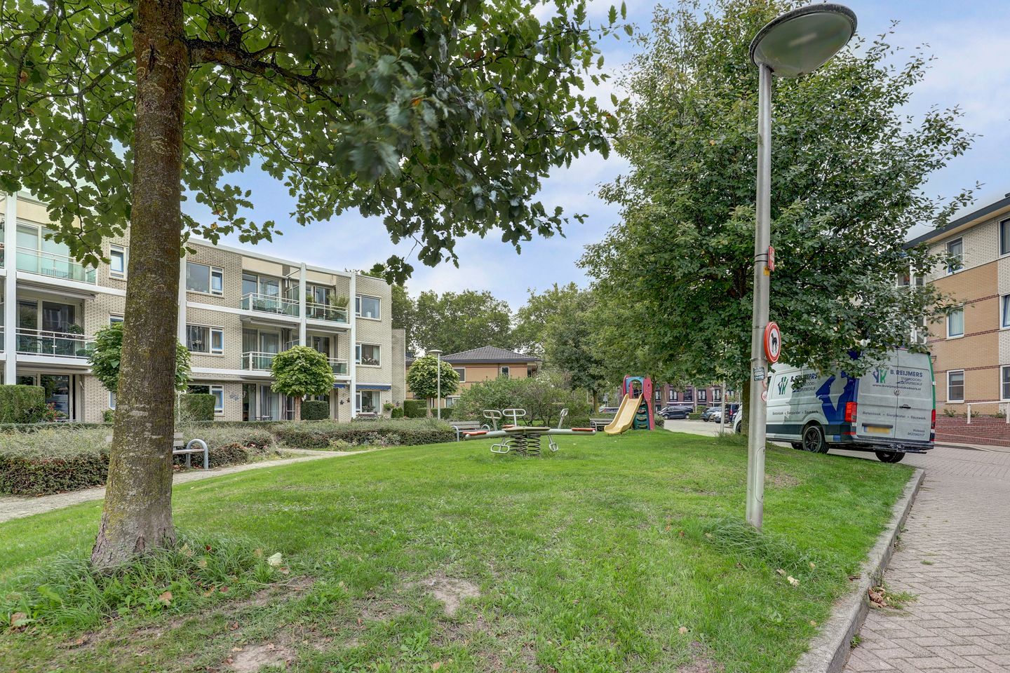 Foto 44 van Meester Linssenhof 45