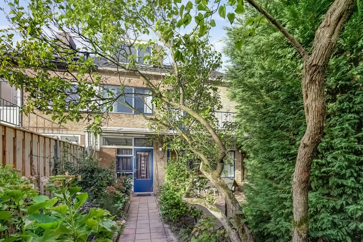 Photo 18 of Lidwinastraat 10