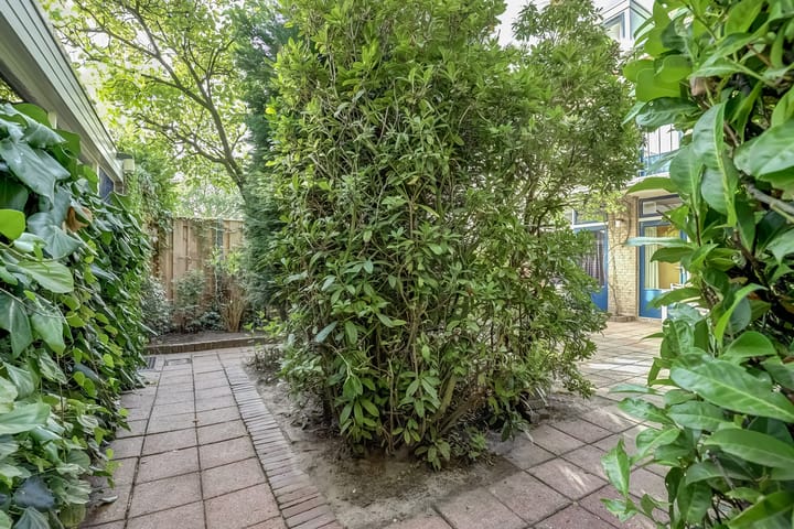 Photo 22 of Lidwinastraat 10