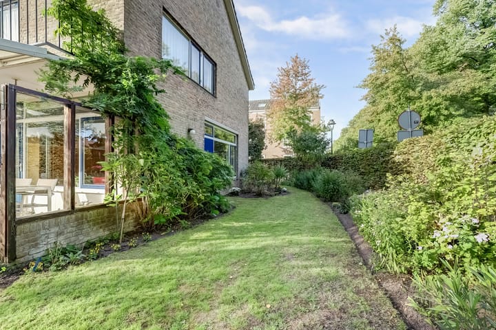 Photo 24 of Lidwinastraat 10