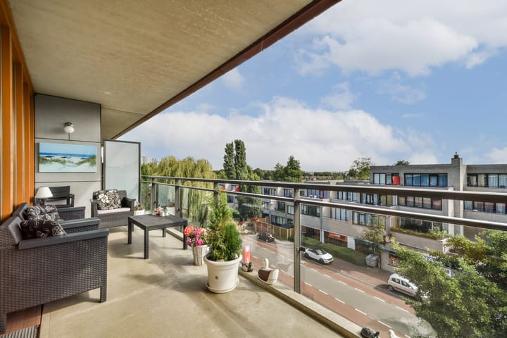 Foto 1 van Leonardo da Vinciplein 59