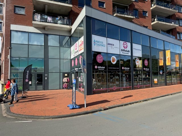 View photo 1 of Navolaan 15-39