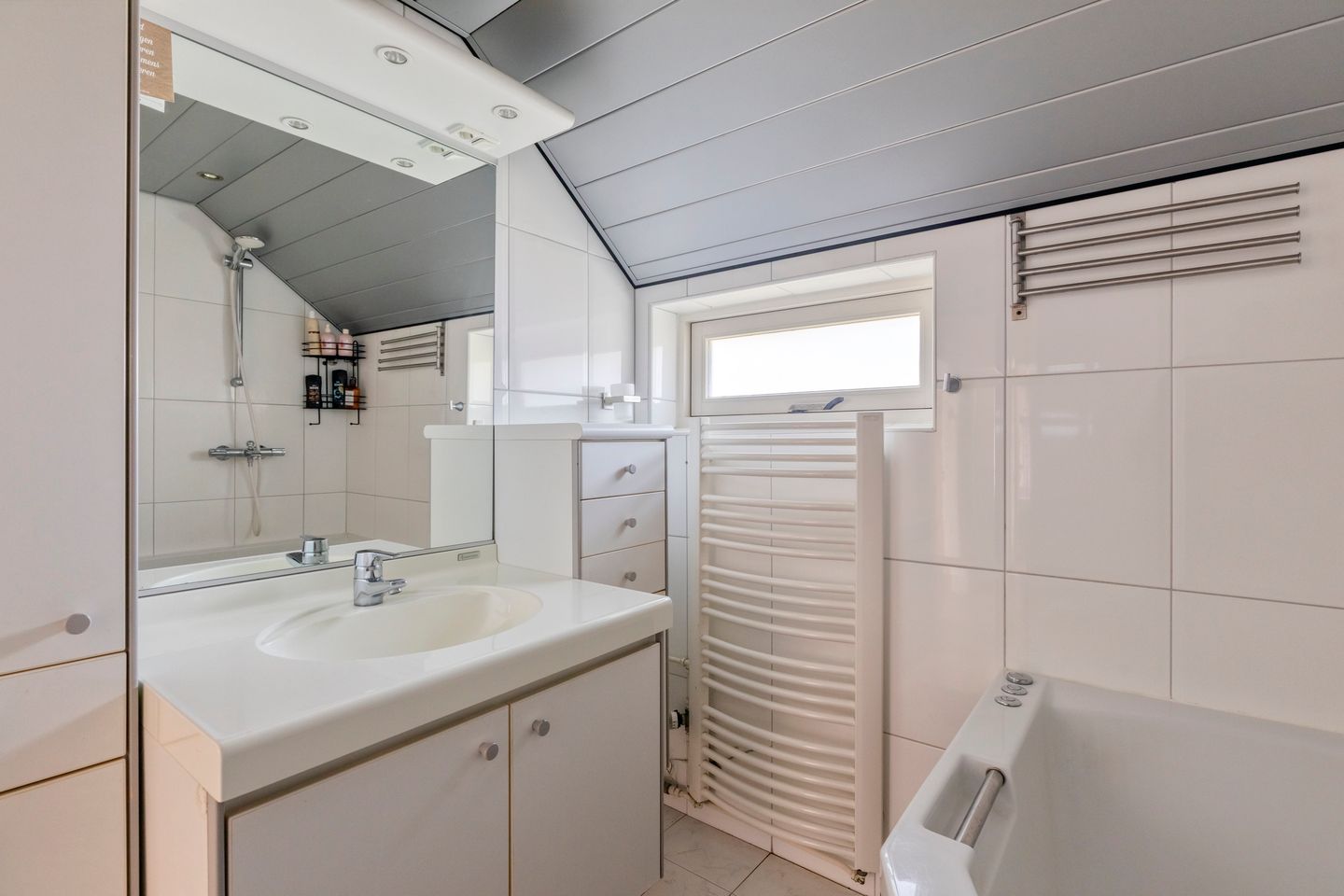 Foto 25 van Terbekeweg 75