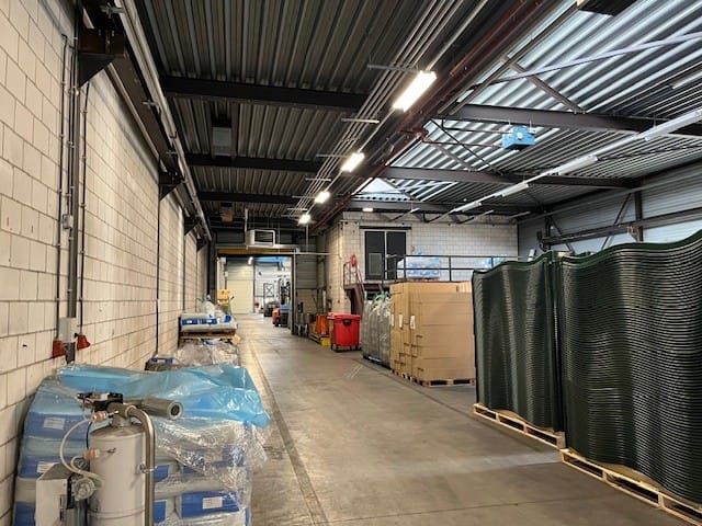 Bekijk foto 5 van Industrieweg 107