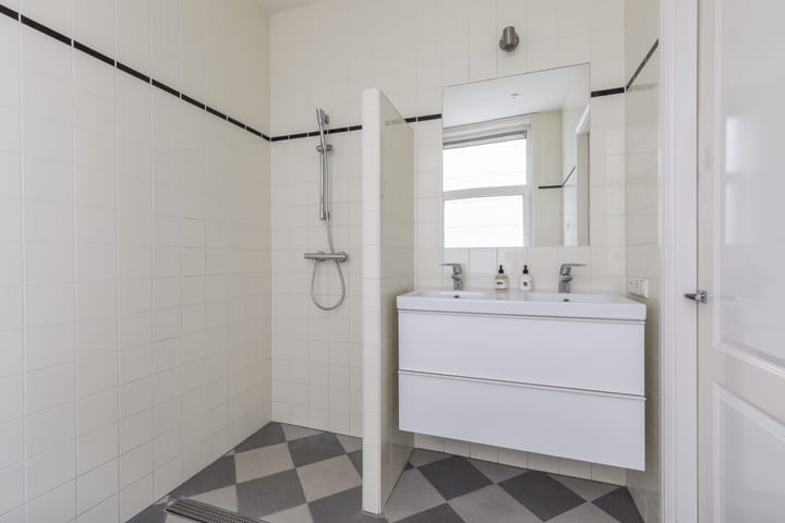 Foto 28 van Nassaukade 93-2