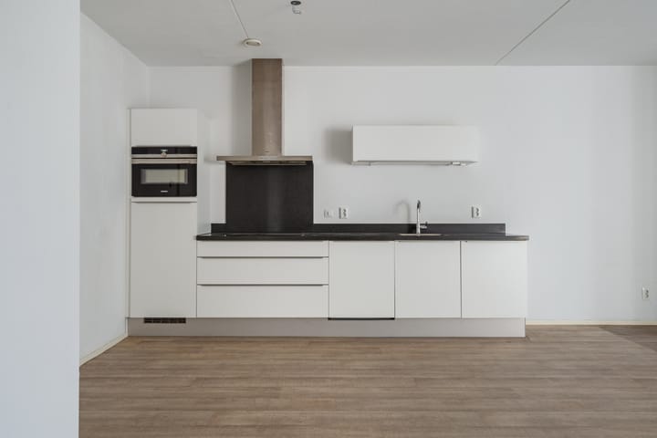 Foto 10 van Meerten Verhoffstraat 12-D