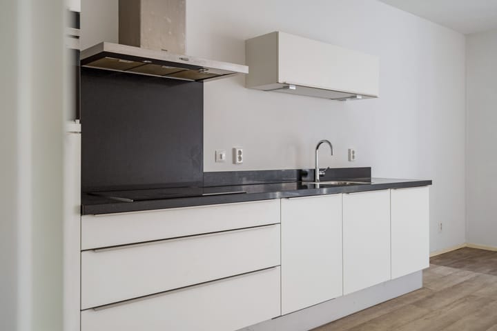 Foto 11 van Meerten Verhoffstraat 12-D