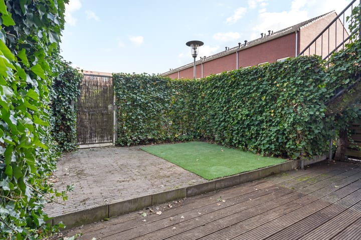 Foto 23 van Meerten Verhoffstraat 12-D