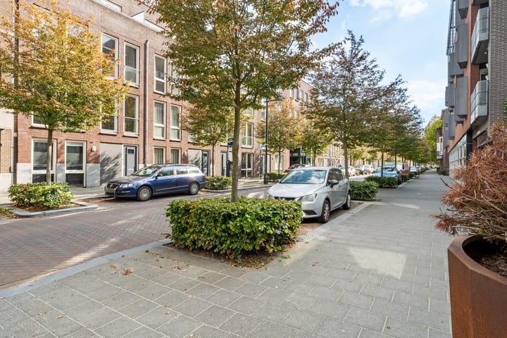 Foto 33 van Meerten Verhoffstraat 12-D