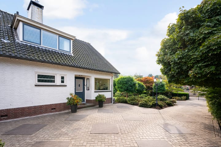 Foto 48 van Graaf Bentincklaan 10