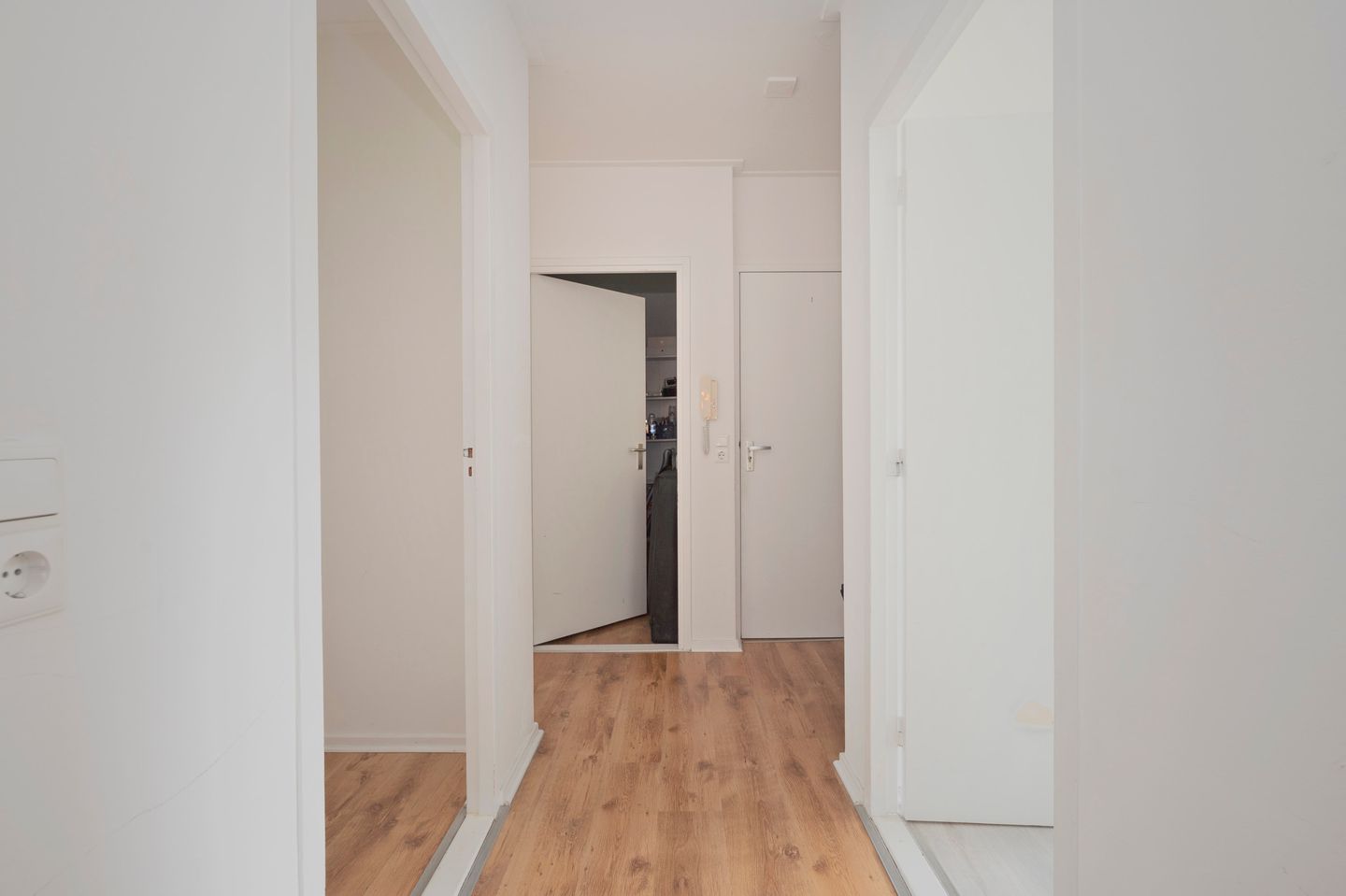 Foto 10 van Rijksweg 46-A