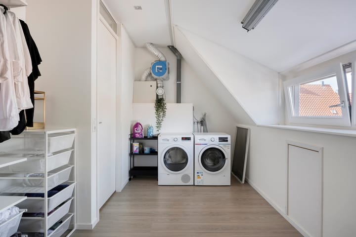 Foto 25 van Saarland 66