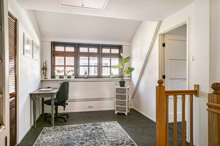 Photo 25 of van Heemstraweg 12