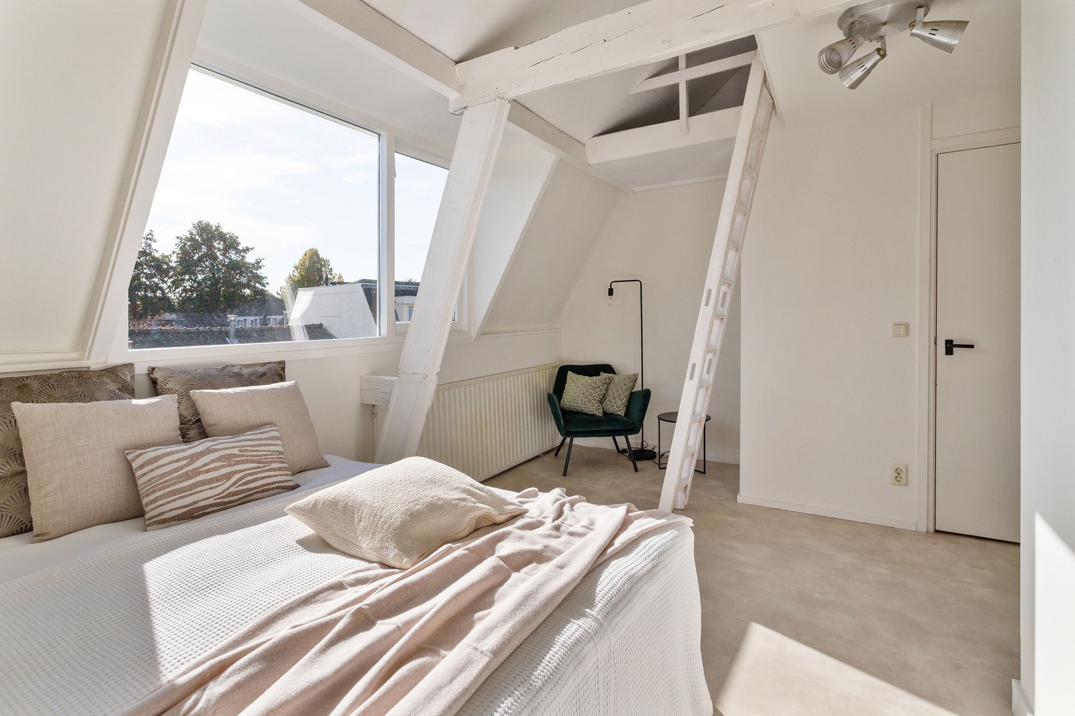 Photo 36 of Zandhofsestraat 140