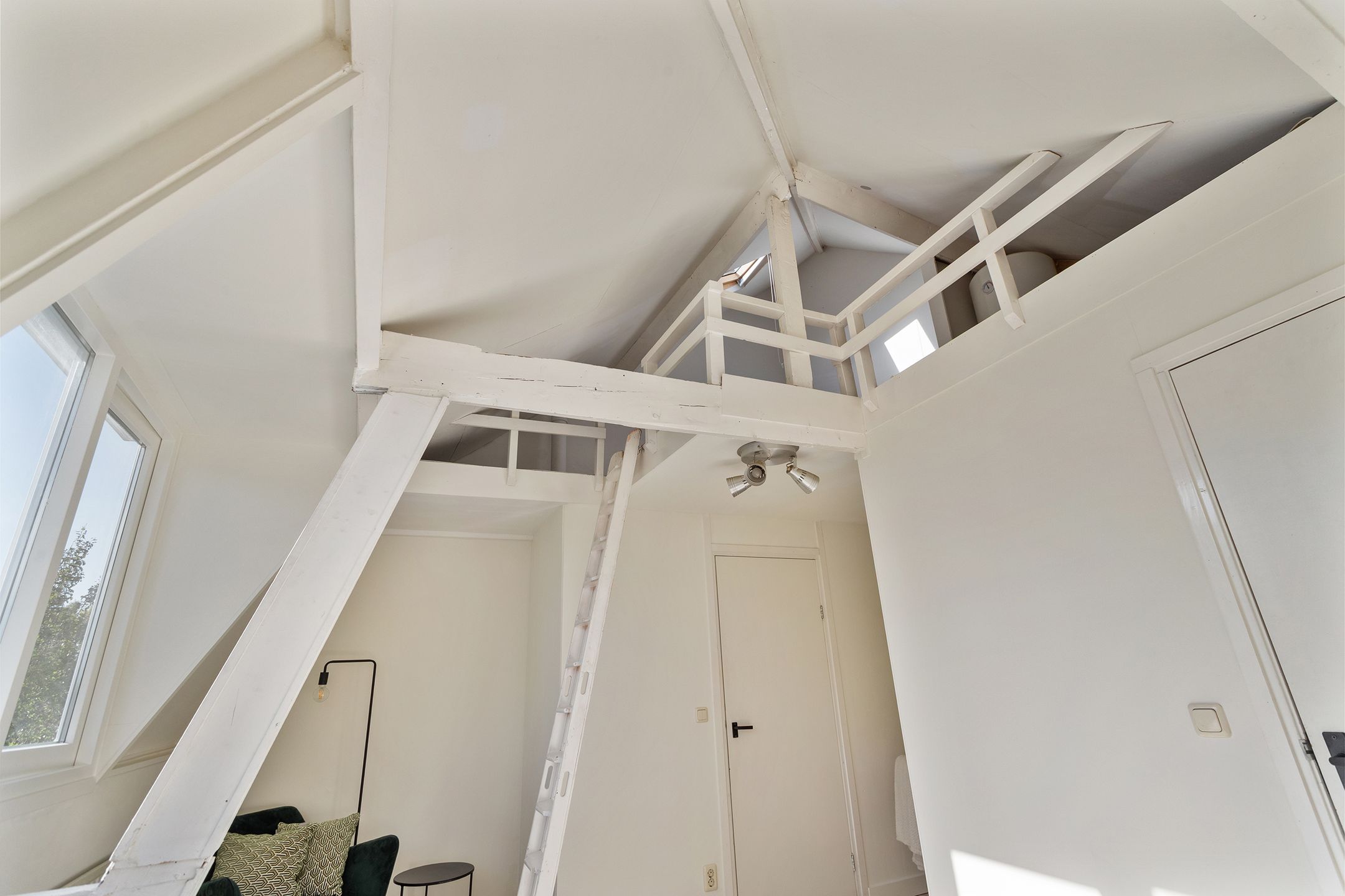 Photo 39 of Zandhofsestraat 140