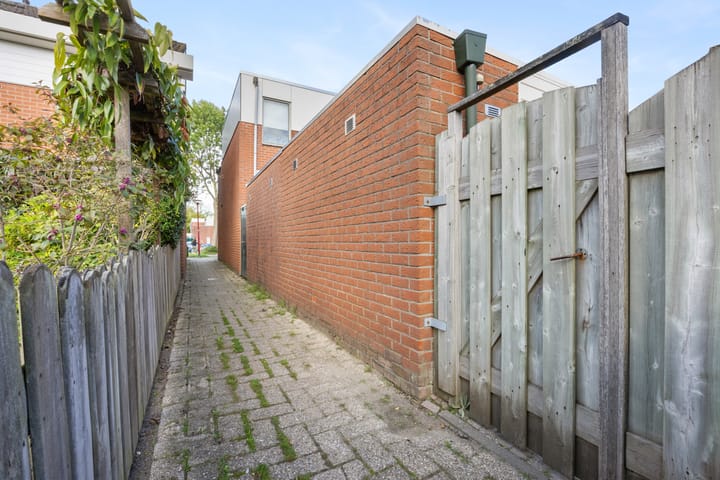 Photo 38 of Zwaardenburg 149