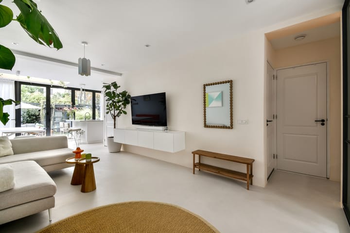 Photo 5 of Van Hogendorpstraat 154-H