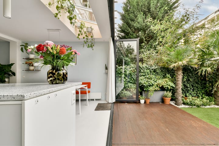 Photo 3 of Van Hogendorpstraat 154-H