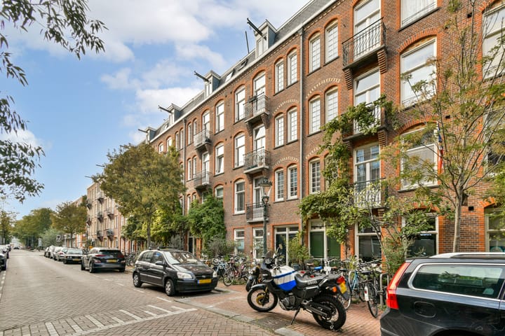Photo 32 of Van Hogendorpstraat 154-H