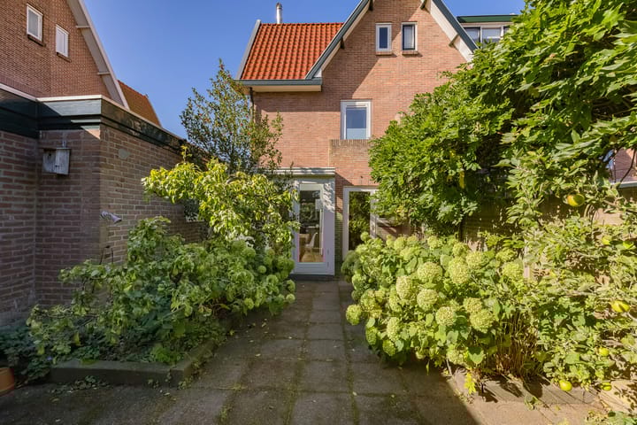 Photo 27 of Zeeweg 275