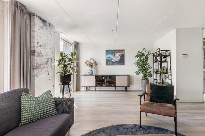 Foto 4 van Henriëtte Henriquez Pimenteltuin 30