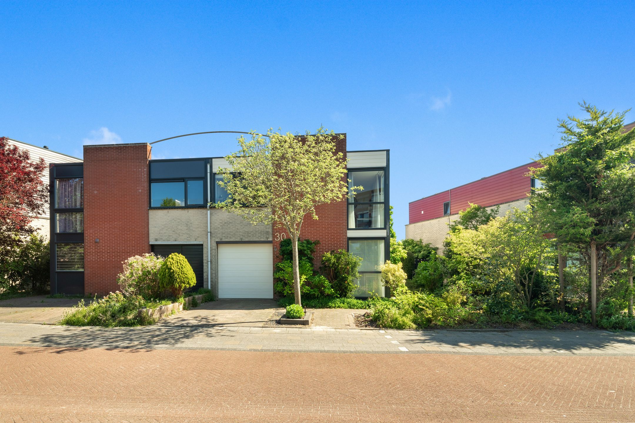 Foto 6 van Henriëtte Henriquez Pimenteltuin 30