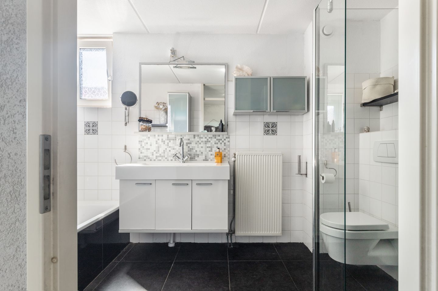 Foto 29 van Henriëtte Henriquez Pimenteltuin 30