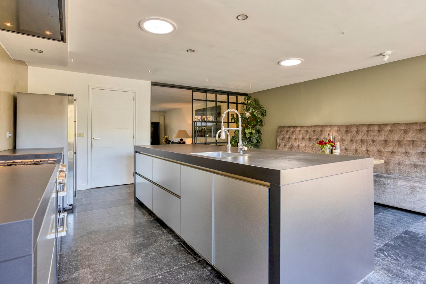 Photo 14 of Vatsel 20