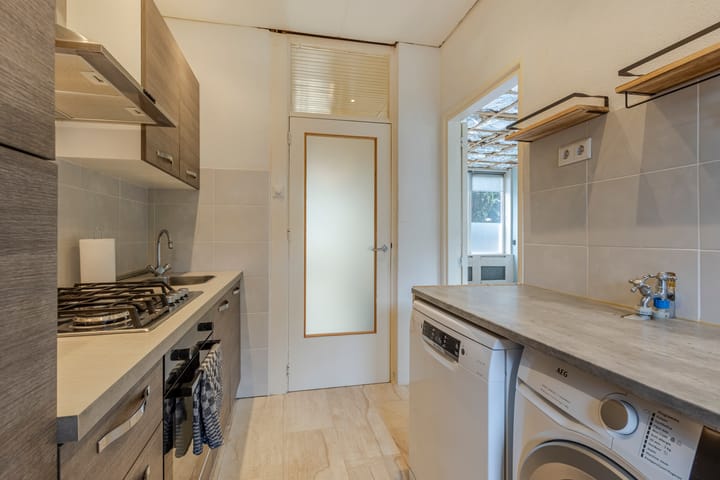 Foto 7 van Reviusstraat 10