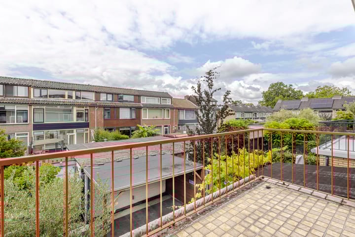 Foto 13 van Reviusstraat 10