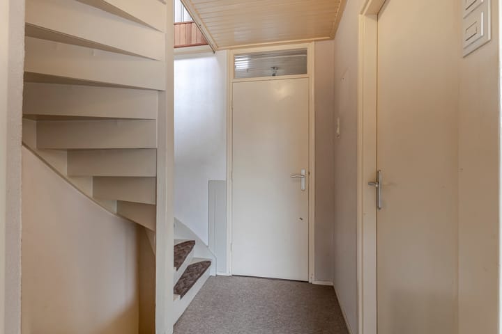 Foto 15 van Reviusstraat 10