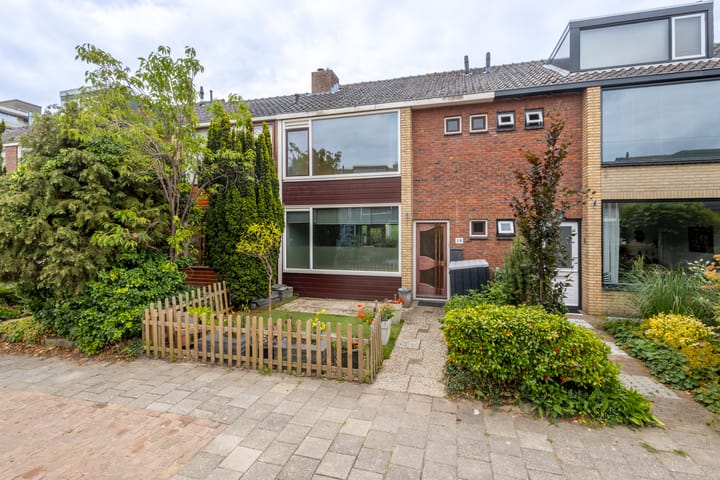 Foto 24 van Reviusstraat 10