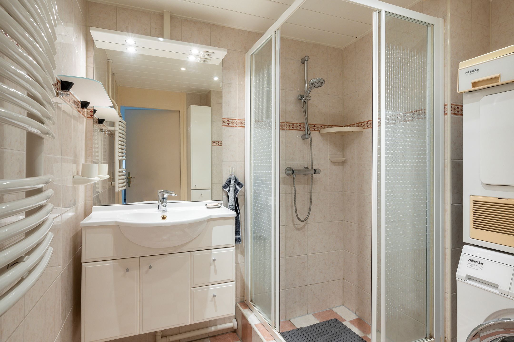 Photo 15 of Holysingel 190