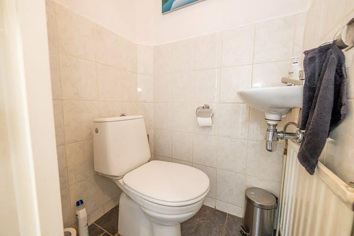 Photo 10 of Alexanderstraat 12