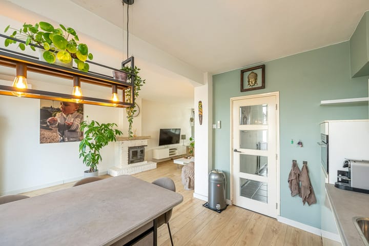 Photo 13 of Alexanderstraat 12