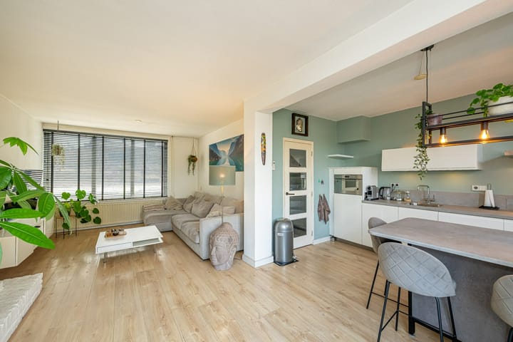 Photo 14 of Alexanderstraat 12