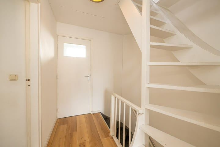 Photo 22 of Alexanderstraat 12