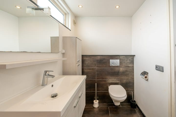 Photo 31 of Alexanderstraat 12