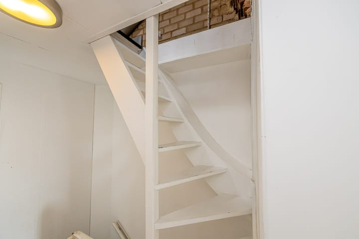 Photo 33 of Alexanderstraat 12