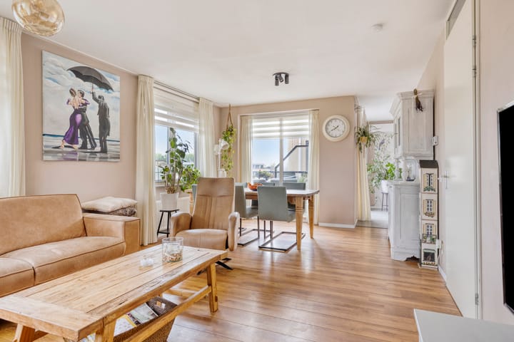 Foto 11 van Avenue Carré 213